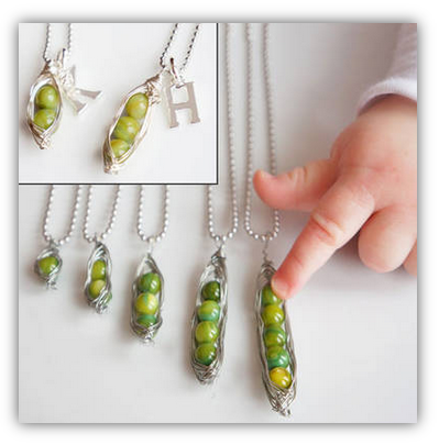 peas-in-a-pod-necklace